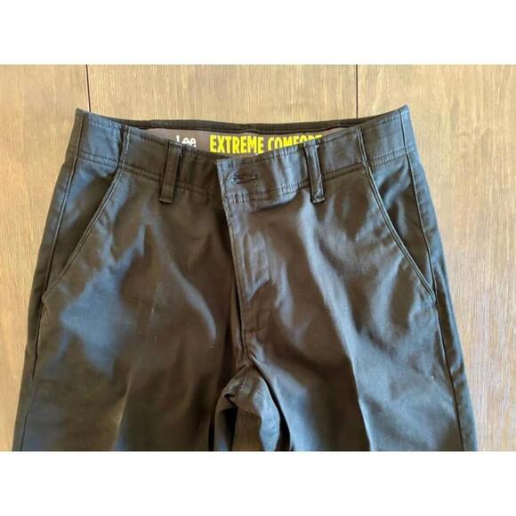 Men’s Lee Black Extreme Comfort Pants 31x30 Straight Fit Stretch Chinos - Picture 2 of 8